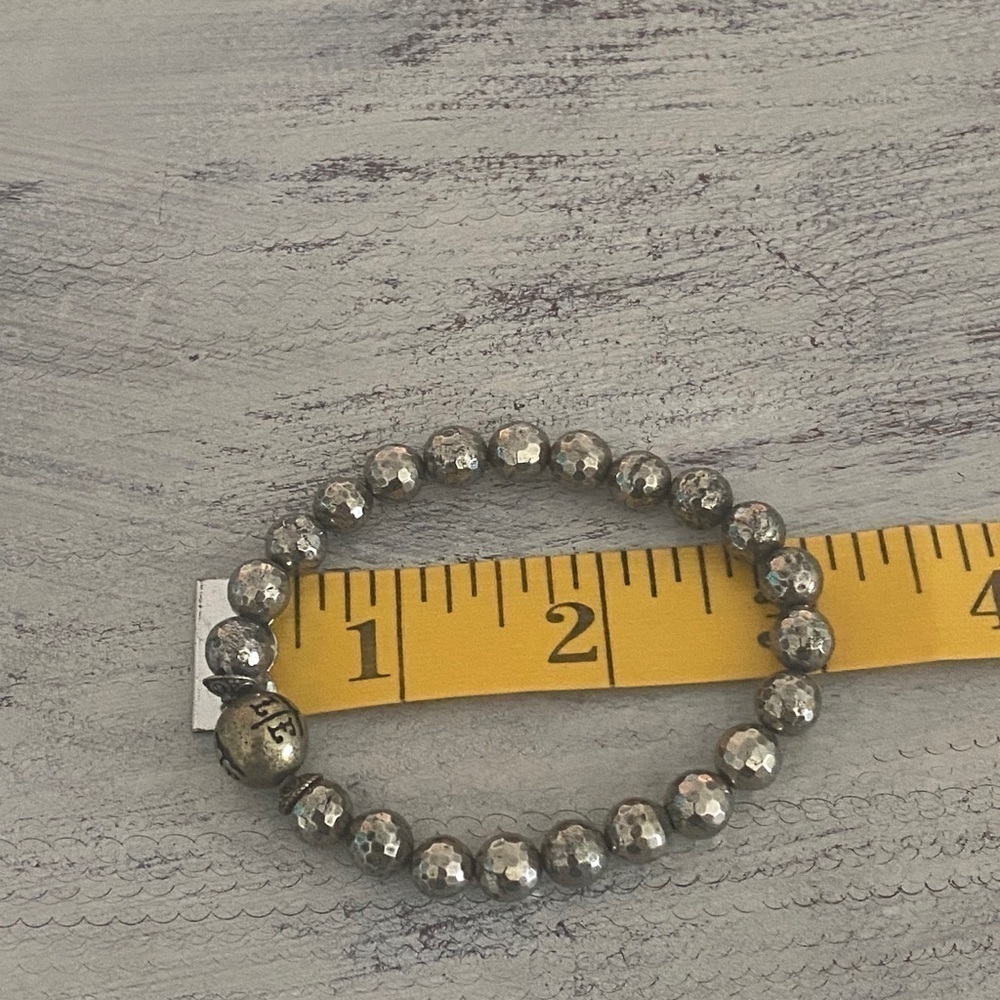 Lenny & Eva Hematite Bead Stretch Bracelet​​​​​​​​​ - Picture 7 of 7